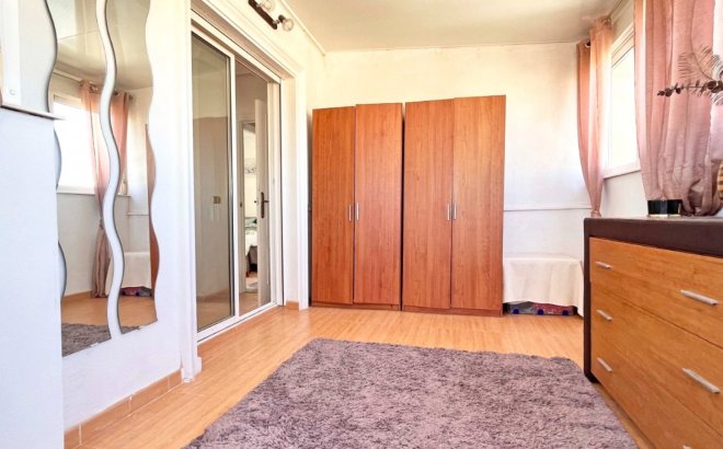 Resale - Villa -
Orihuela Costa - Costa Blanca