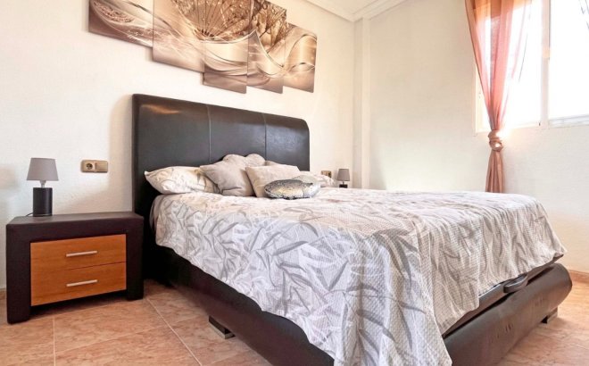 Resale - Villa -
Orihuela Costa - Costa Blanca