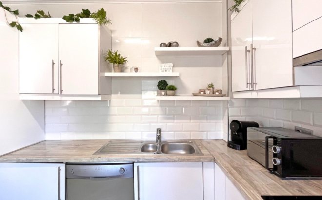 Resale - Villa -
Orihuela Costa - Costa Blanca