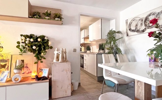 Resale - Villa -
Orihuela Costa - Costa Blanca