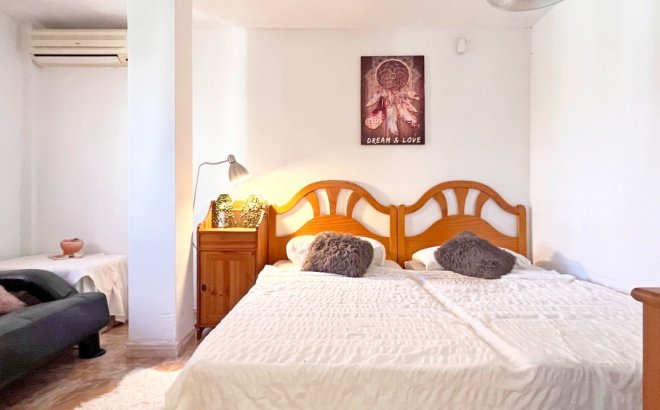 Resale - Villa -
Orihuela Costa - Costa Blanca