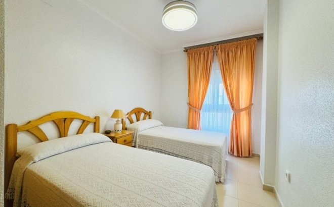 Revente - Appartement -
La Mata - Costa Blanca