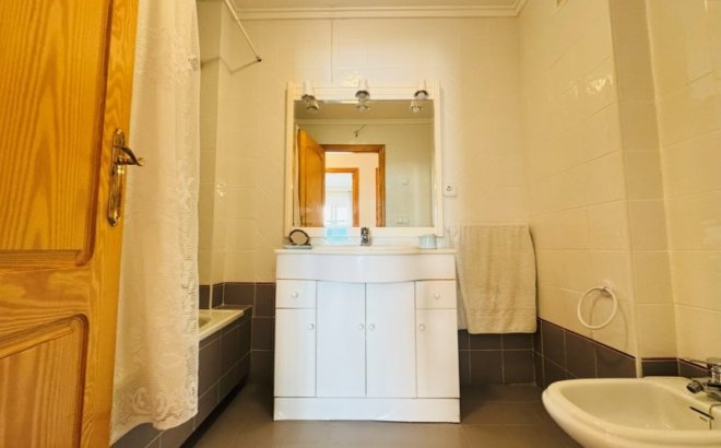 Revente - Appartement -
La Mata - Costa Blanca