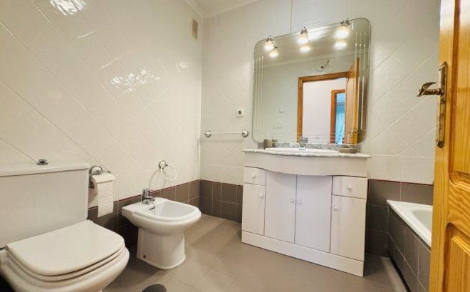 Revente - Appartement -
La Mata - Costa Blanca