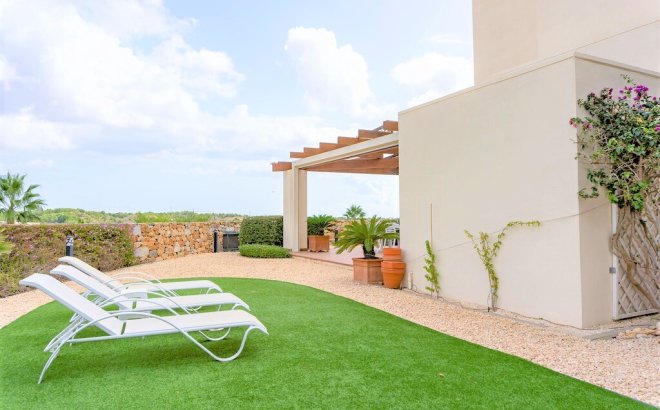 Resale - Villa -
Las Colinas Golf - Inland