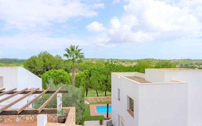 Resale - Villa -
Las Colinas Golf - Inland