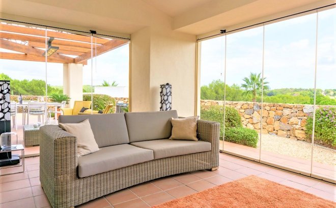 Resale - Villa -
Las Colinas Golf - Inland