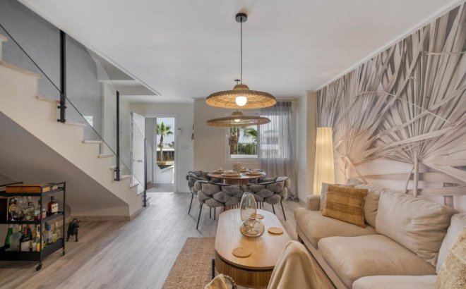 Resale - Dúplex -
Los Balcones - Costa Blanca