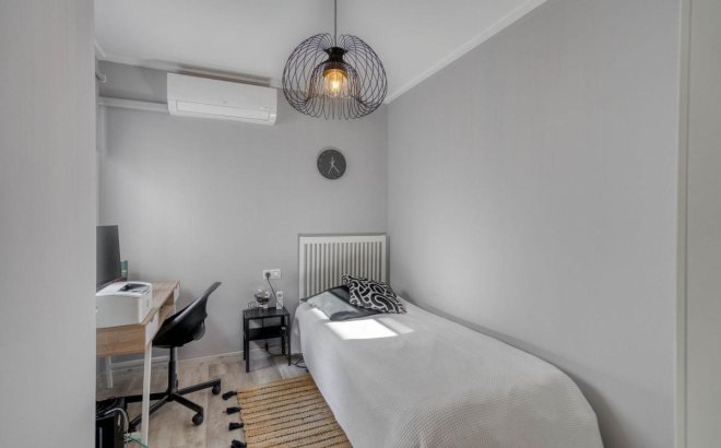 Resale - Dúplex -
Los Balcones - Costa Blanca