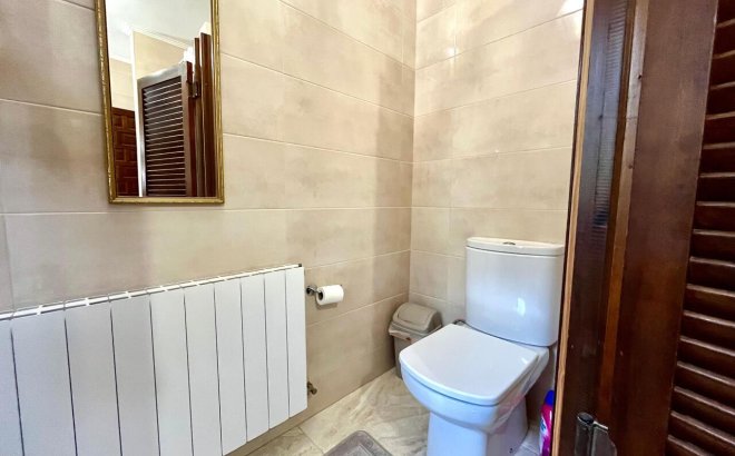 Revente - Villa -
Villamartin - Costa Blanca