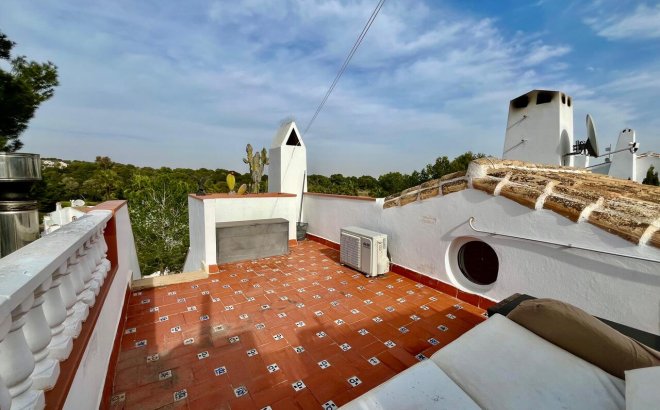 Revente - Villa -
Villamartin - Costa Blanca