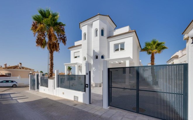 New Build - Semidetached -
San Fulgencio - El Oasis