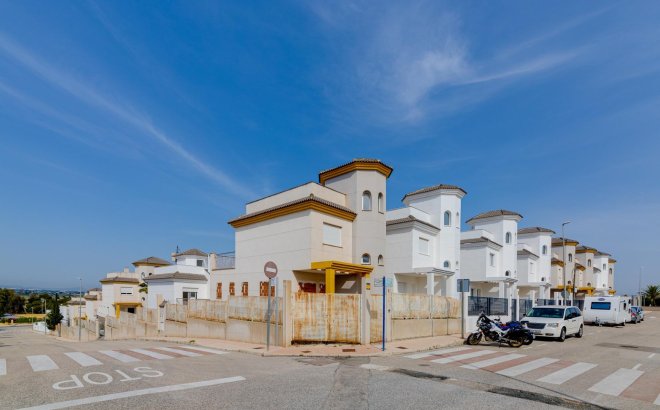 New Build - Semidetached -
San Fulgencio - El Oasis