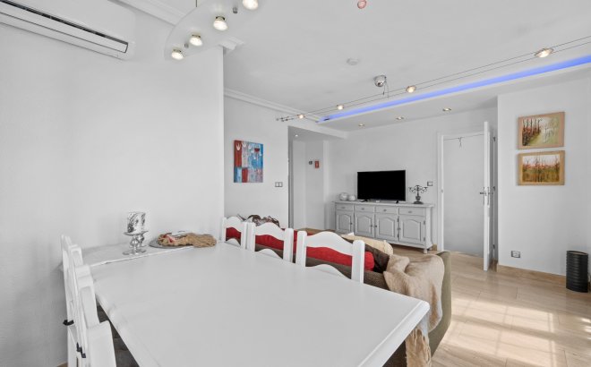 Resale - Apartment -
Punta Prima - Costa Blanca