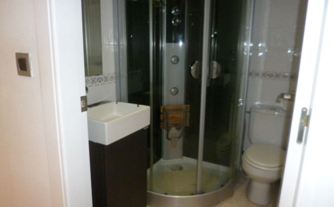 Herverkoop - Appartement -
La Florida - Inland