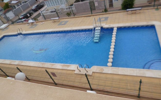 Herverkoop - Appartement -
La Florida - Inland