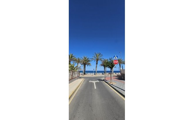 Revente - Apartment Penthouse -
Torre de la Horadada - Playa