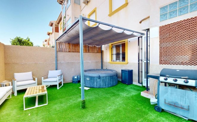 Revente - Appartement -
Orihuela Costa - La Zenia
