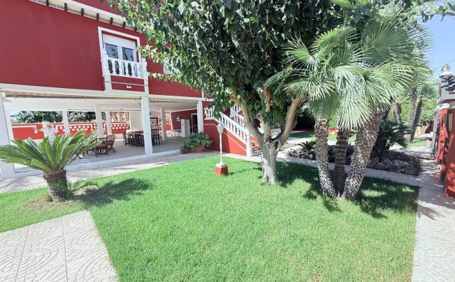 Revente - Villa -
Campoamor