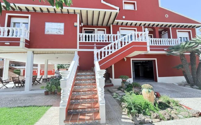 Revente - Villa -
Campoamor