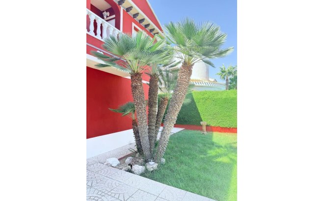 Revente - Villa -
Campoamor