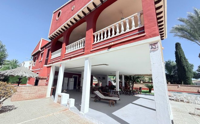 Revente - Villa -
Campoamor