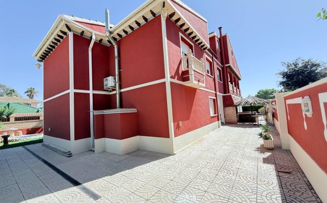 Revente - Villa -
Campoamor