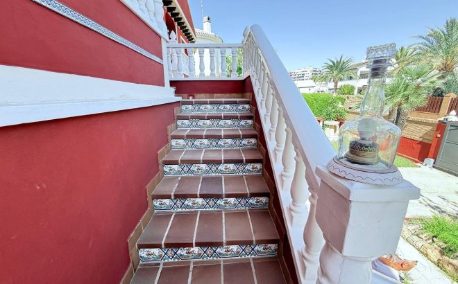 Revente - Villa -
Campoamor