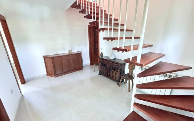 Revente - Villa -
Campoamor