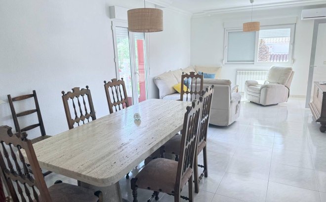 Revente - Villa -
Campoamor