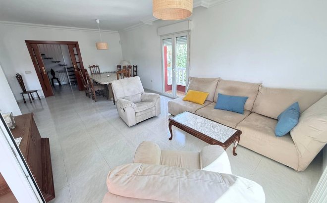 Revente - Villa -
Campoamor