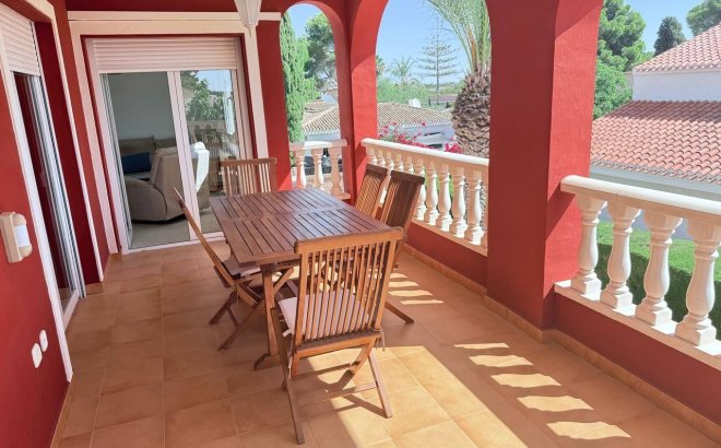 Revente - Villa -
Campoamor