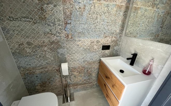 Herverkoop - Villa -
Rojales - Inland