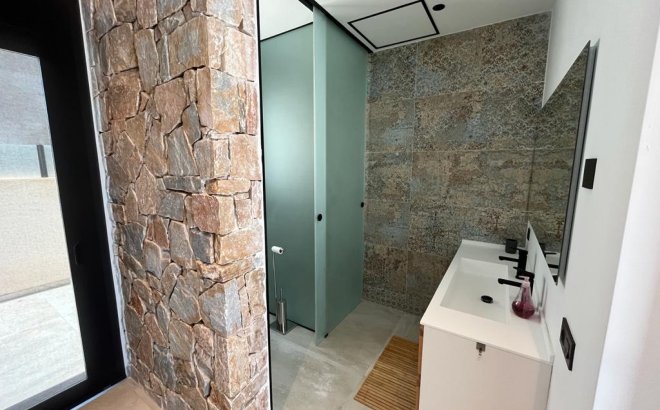 Herverkoop - Villa -
Rojales - Inland