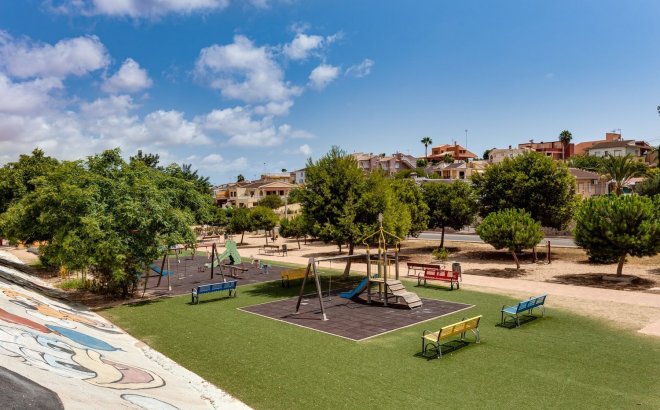 Revente - Villa -
Torrevieja - Los Balcones