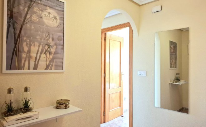 Resale - Apartment -
Torrevieja - Costa Blanca