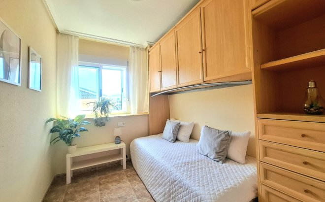 Resale - Apartment -
Torrevieja - Costa Blanca