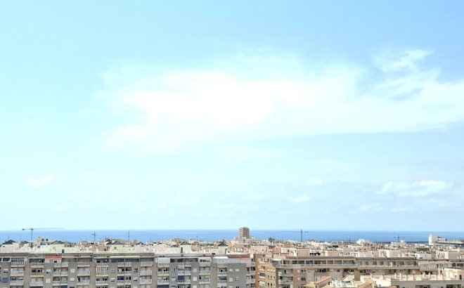 Resale - Apartment -
Torrevieja - Costa Blanca