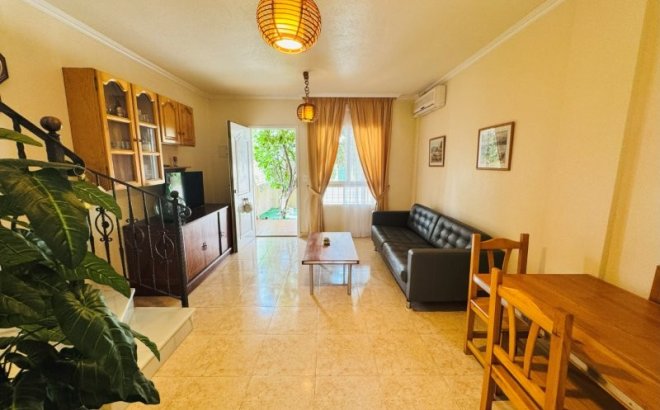 Revente - Dúplex -
Torrevieja - Costa Blanca