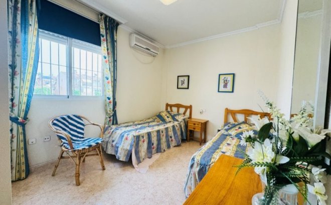 Revente - Dúplex -
Torrevieja - Costa Blanca