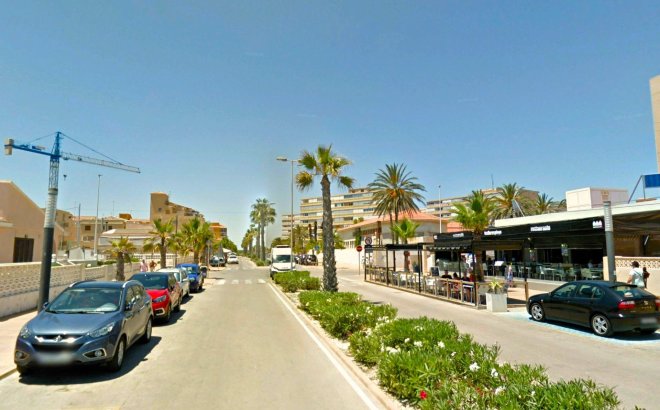 Herverkoop - Town House -
Torrevieja - La Mata
