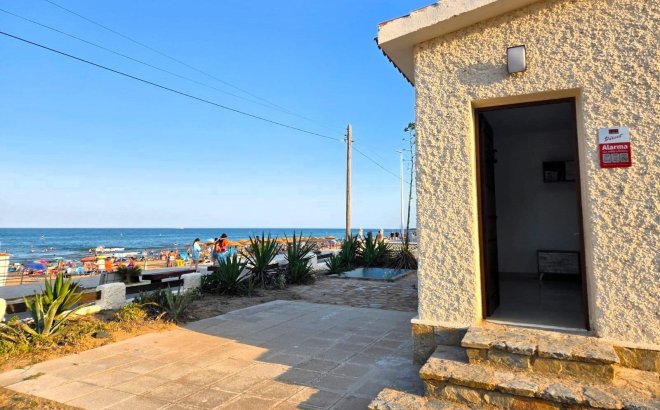 Herverkoop - Town House -
Torrevieja - La Mata