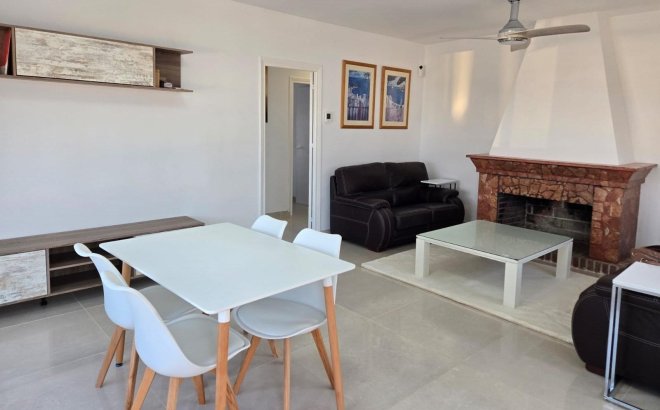 Herverkoop - Town House -
Torrevieja - La Mata