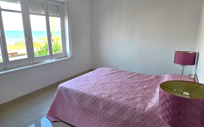 Herverkoop - Town House -
Torrevieja - La Mata