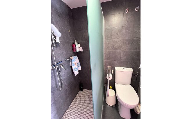 Revente - Appartement -
Torrevieja - Playa de los Locos