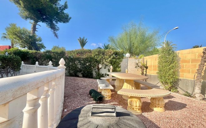 Resale - Villa -
Torrevieja - San Luis