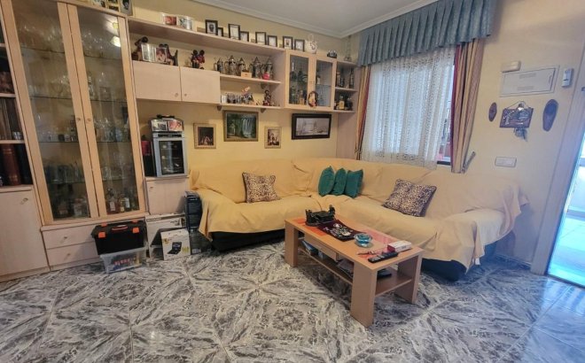 Resale - Bungalow -
Torrevieja - Los Frutales