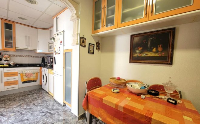 Resale - Bungalow -
Torrevieja - Los Frutales