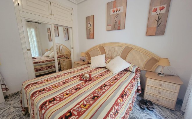 Resale - Bungalow -
Torrevieja - Los Frutales