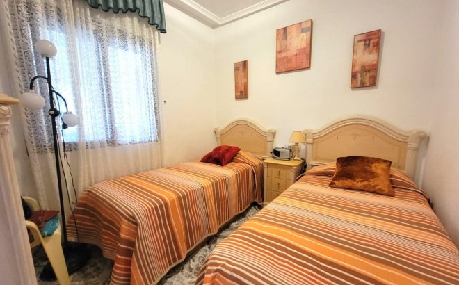 Resale - Bungalow -
Torrevieja - Los Frutales